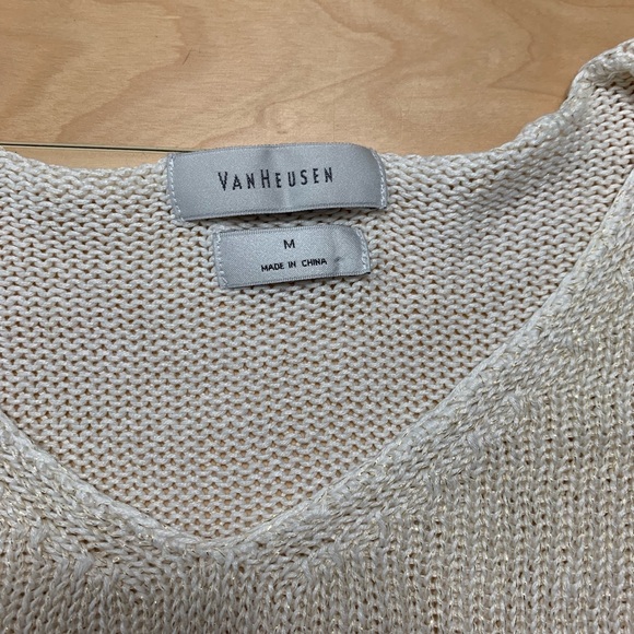 2/$20 VanHeusen Gold Metallic Cream Long Sleeve Sweater - Picture 5 of 8